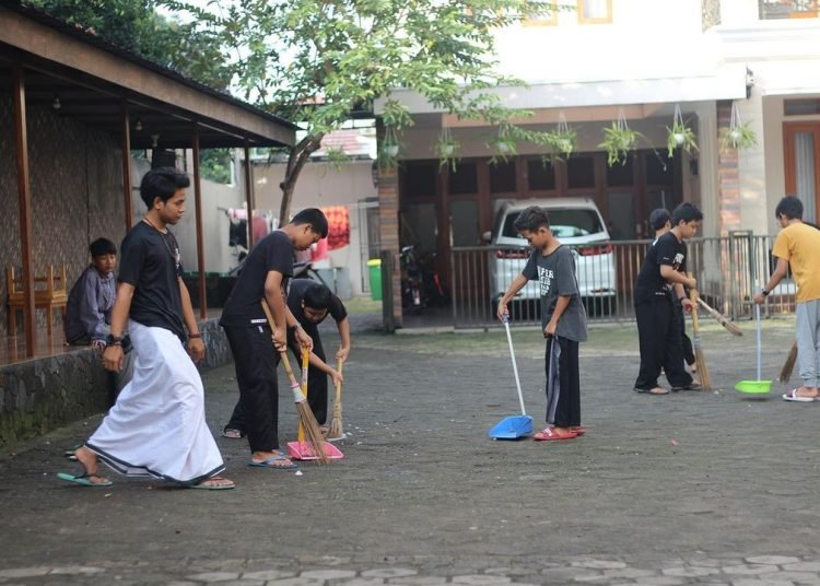 Tradisi Ro’an Pesantren